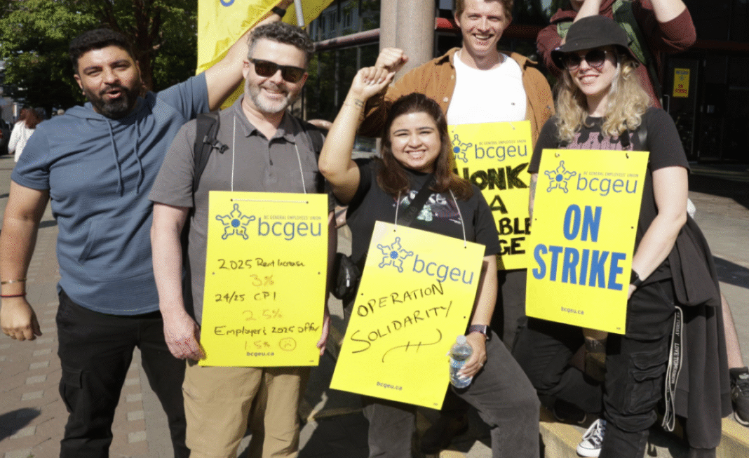Fifth week of BC public sector strike: More closures, growing tensions as 17,000 joins picket lines