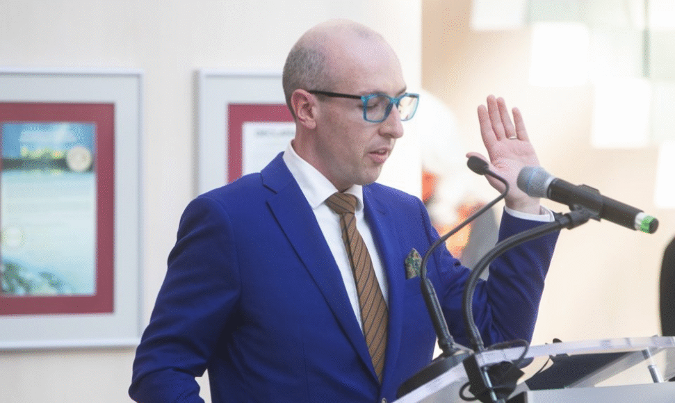 Andrew Knack elected mayor of Edmonton in rejection of party politics