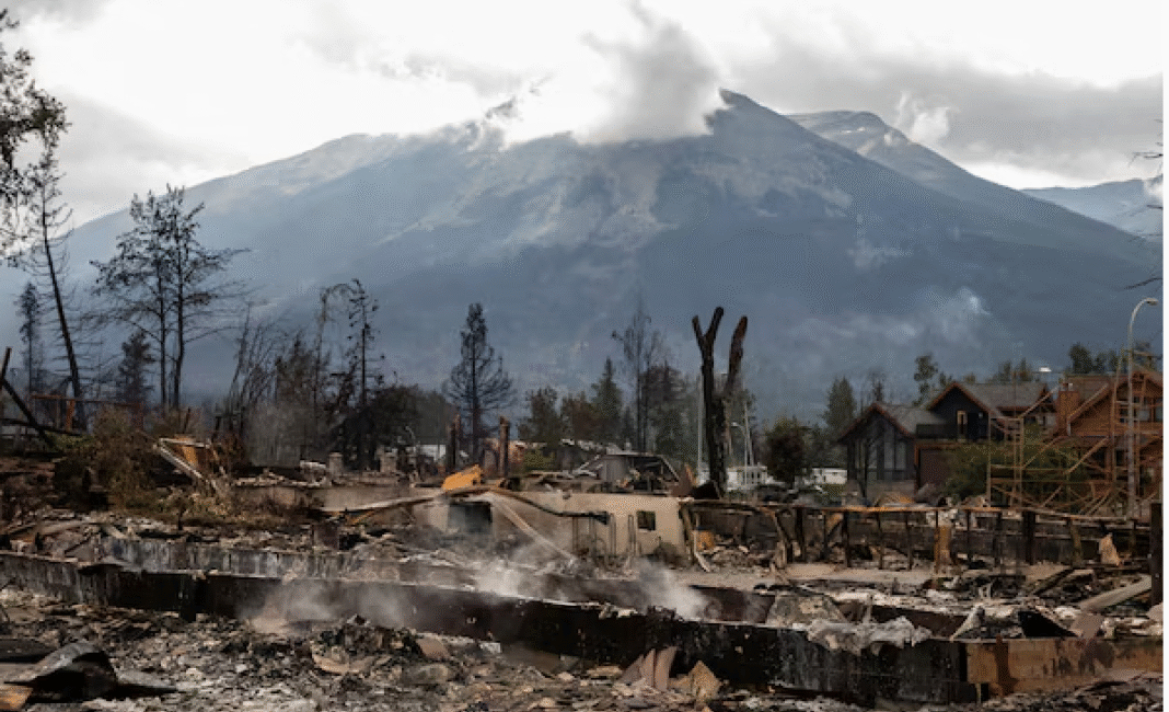 Reports confirm lightning sparked Jasper wildfire fueled by extreme winds and dry conditions