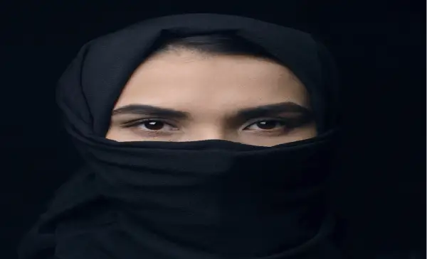Quebec enacts law prohibiting students and staff from wearing face coverings