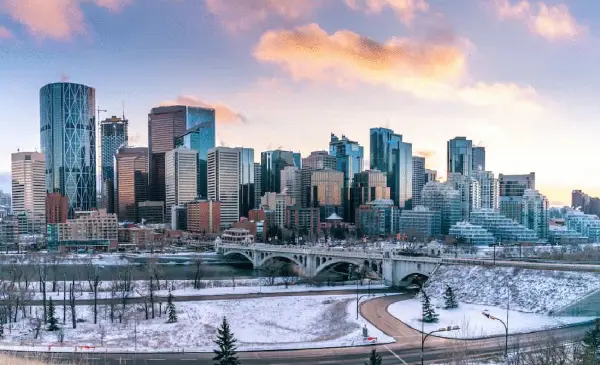 Calgary businesses growing more pessimistic as costs and trade pressures rise