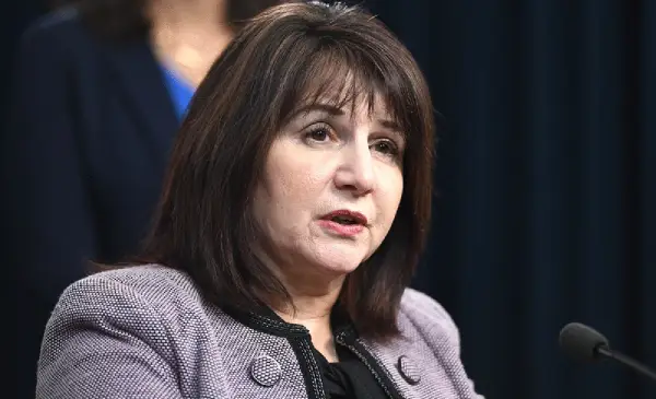 Alberta unveils bill to allow dual practice for surgeons and reduce wait times