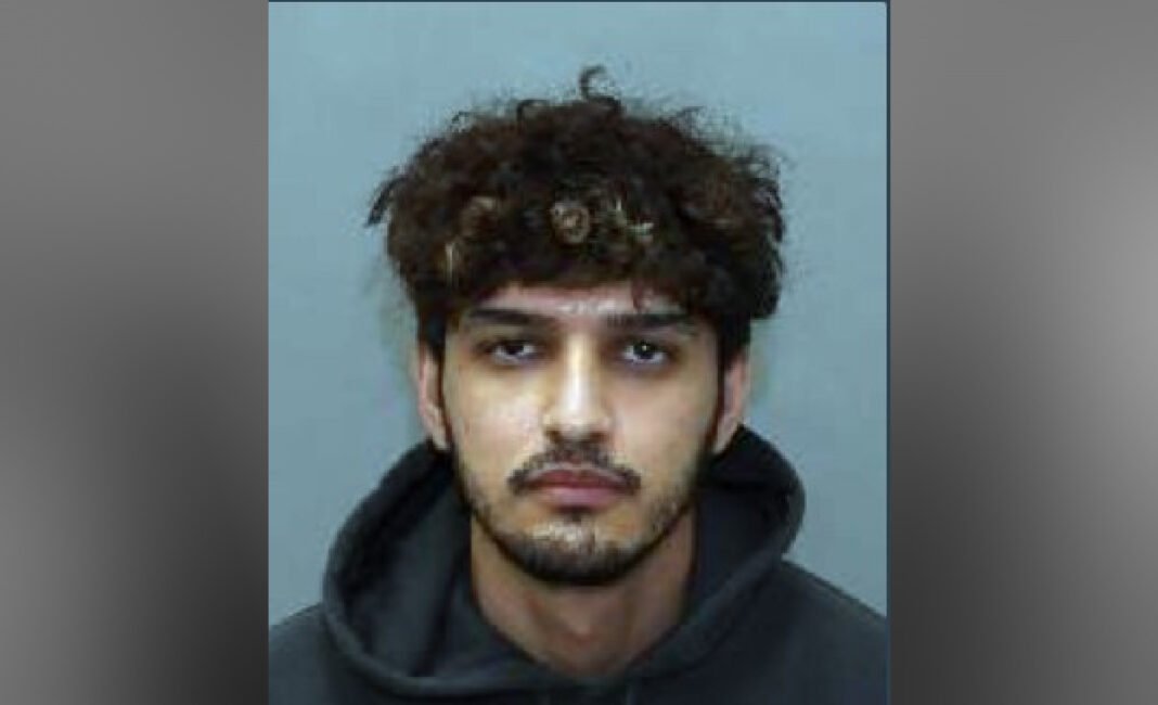 Toronto Police issue Canada-wide warrant in fatal Queen West homicide