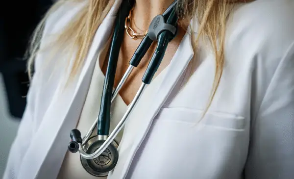 Ottawa to launch fast-track permanent residency Program for international doctors in 2026