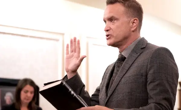 Alberta Party rebrands as Progressive Tory Party under leader Peter Guthrie