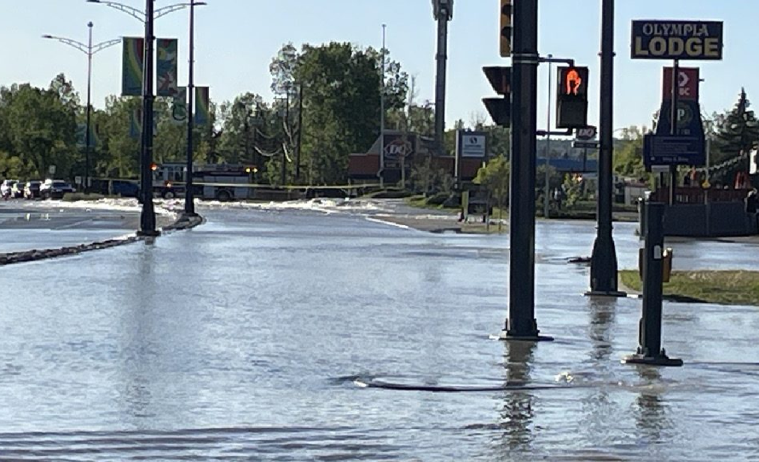 Boil water advisory issued for parts of Northwest Calgary after major water-main break
