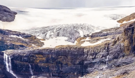 Second body recovered following rockfall near hiking trail in Banff National Park