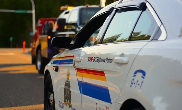 B.C. police debunk false online rumors about 24/7 school-zone speed limit