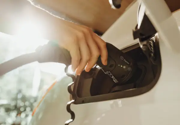 Ottawa to make  EVs affordable for consumers