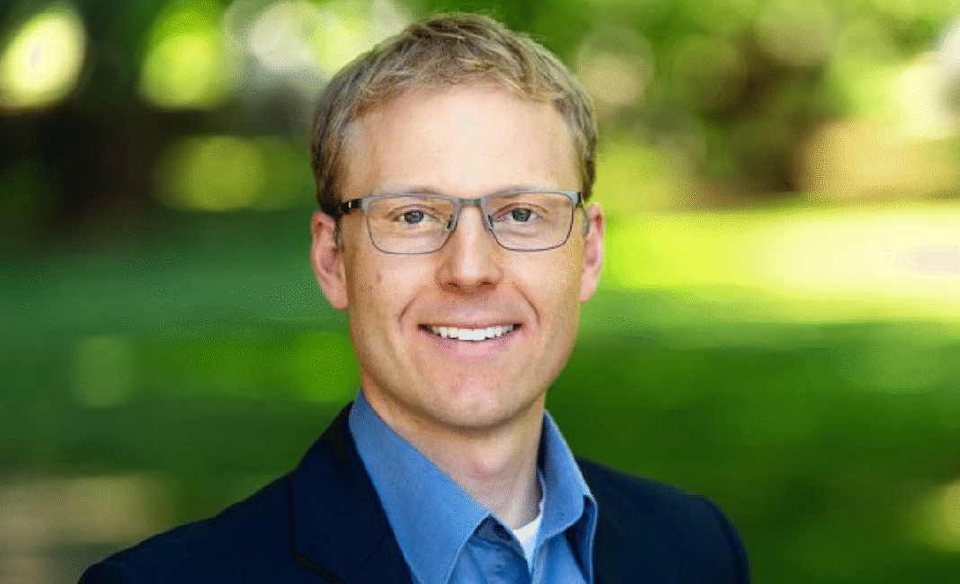 Vancouver Island councillor Kerr announces bid for BC Green party leadership