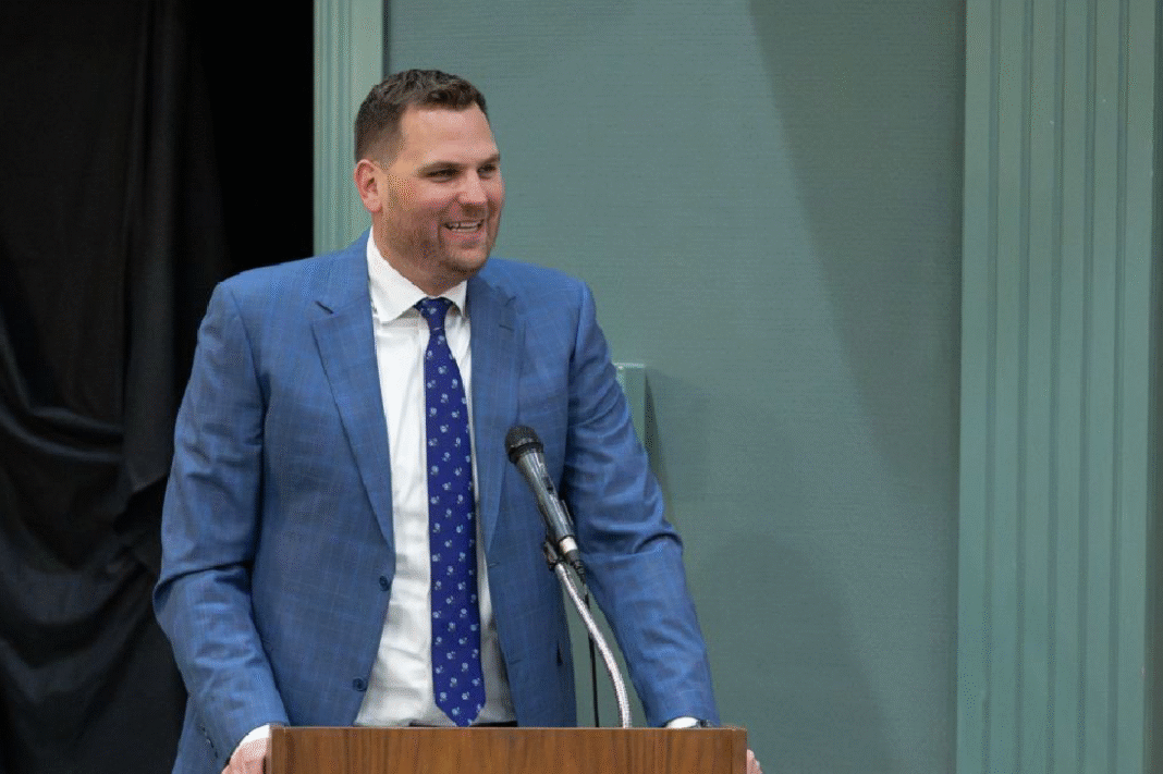 Alberta minister expresses concerns over federal parent, grandparent immigration targets