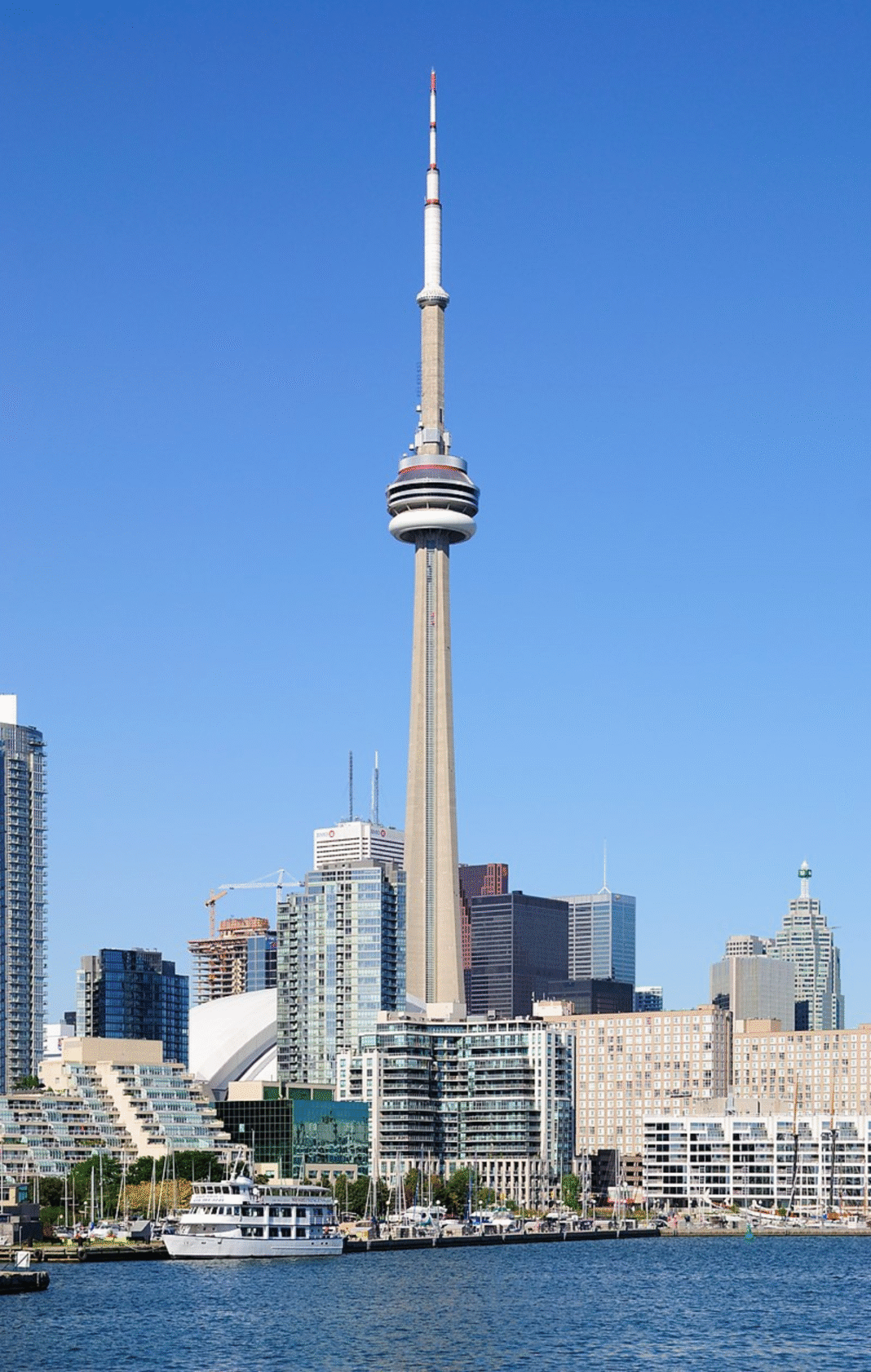 CN Tower workers return to work after lockout ends with new contract gains
