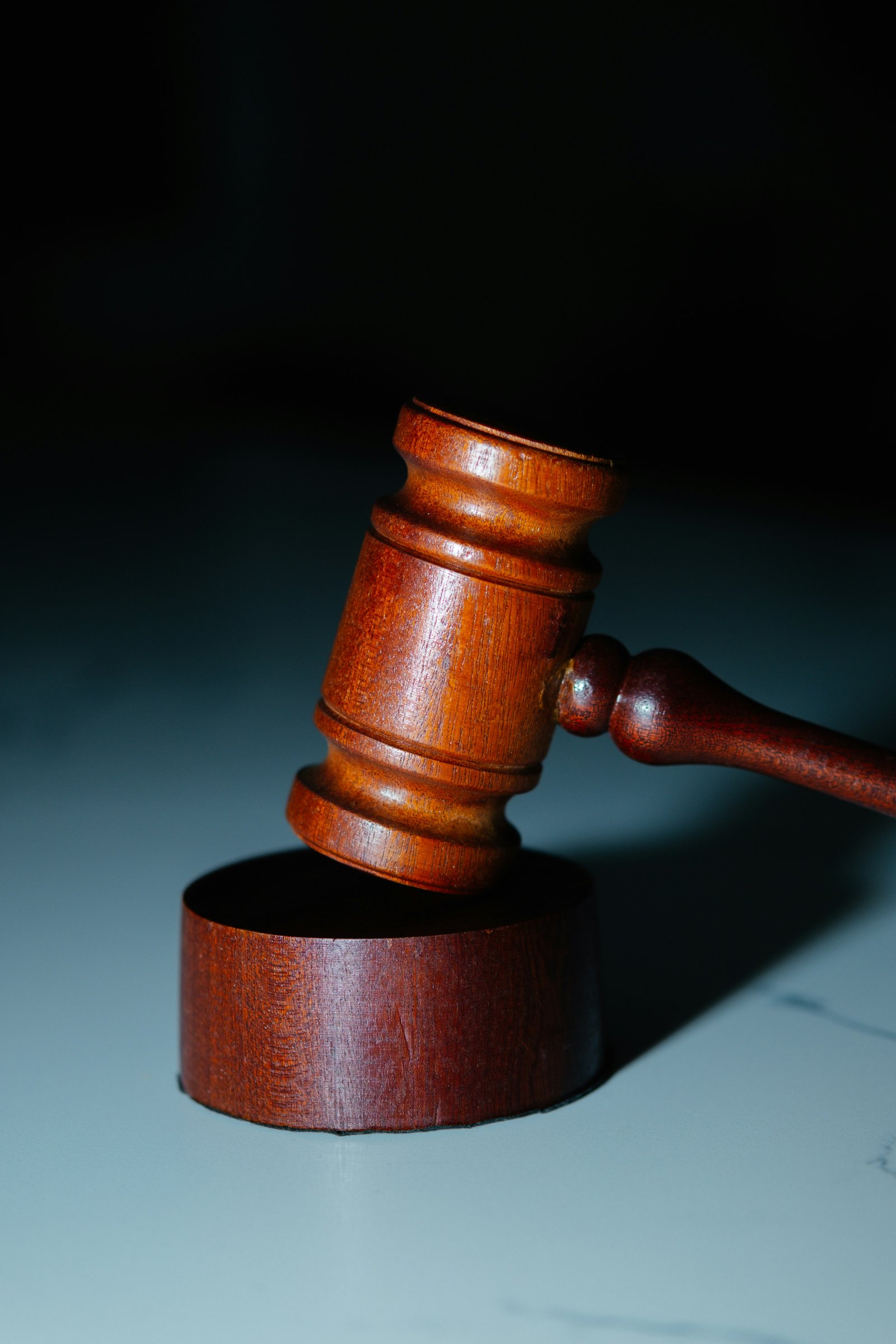 Legal experts question Ontario Court's new limits on virtual access to court proceedings