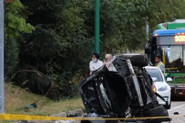 Burnaby mountain parkway closed after serious crash