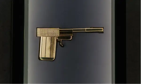 Vancouver City Council votes to ban the sale of gun-shaped lighters
