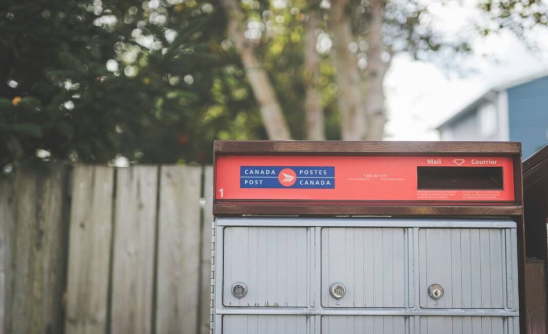 CUPW to hold two days of talks with Canada Post, overtime ban remains in effect