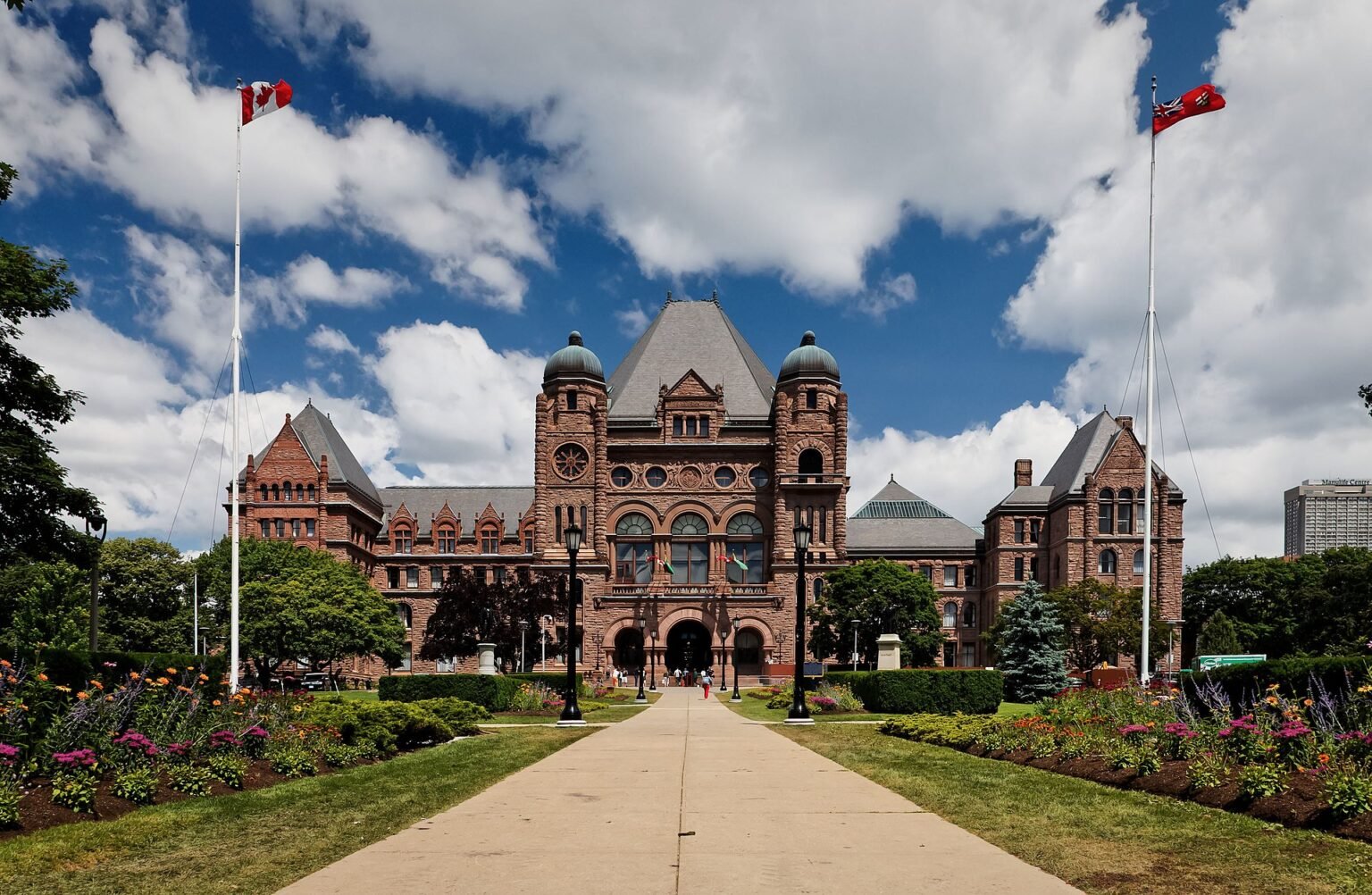 Ontario Public Service returning to full-time office work by January 2026