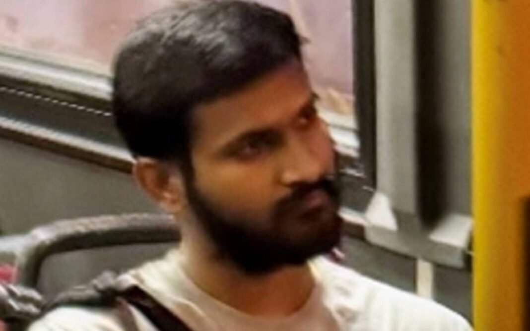 Toronto Police release images of suspect in TTC bus sexual assault