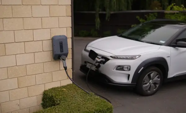 Ottawa allocates nearly $22.7 million to boost EV charging infrastructure in B.C.