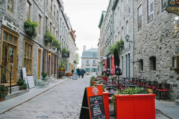 Quebec plans to ban public prayer as part of push to strengthen secularism