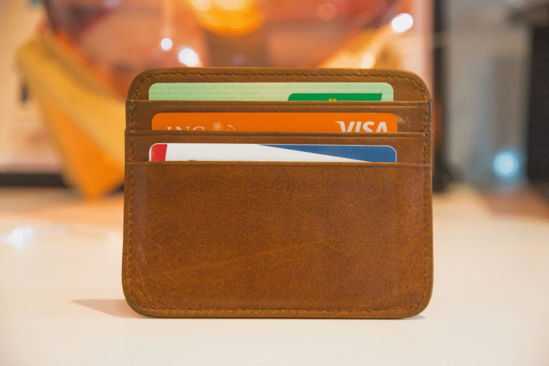 Interac users report widespread debit payment issues across Canada