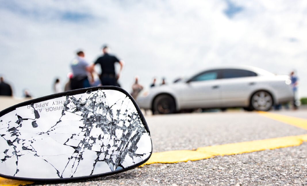 Fatal crash in Markham leaves one dead, another seriously injured