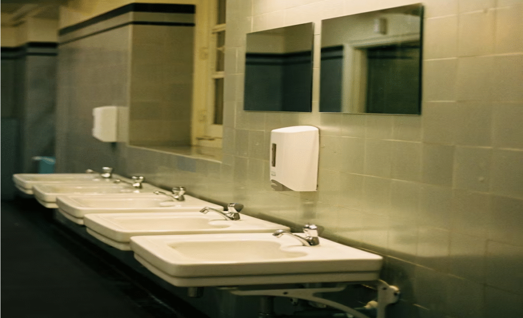 B.C. traditional Chinese medicine practitioner allegedly used a mirror to peek under a washroom door