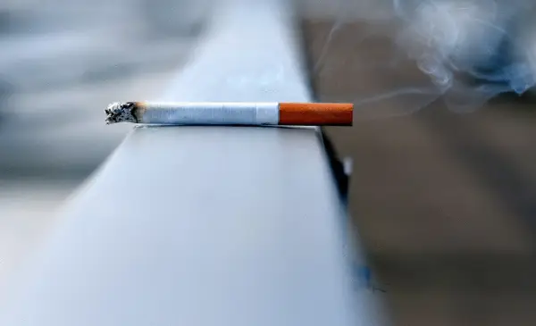 Tobacco company challenges federal recovery fee in court