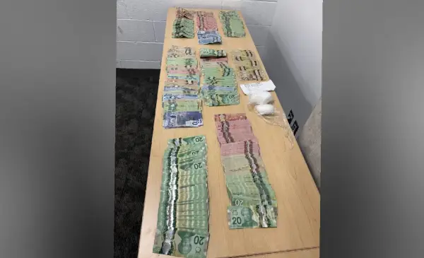 Barrie Police charged two after cocaine, cash found in traffic stop