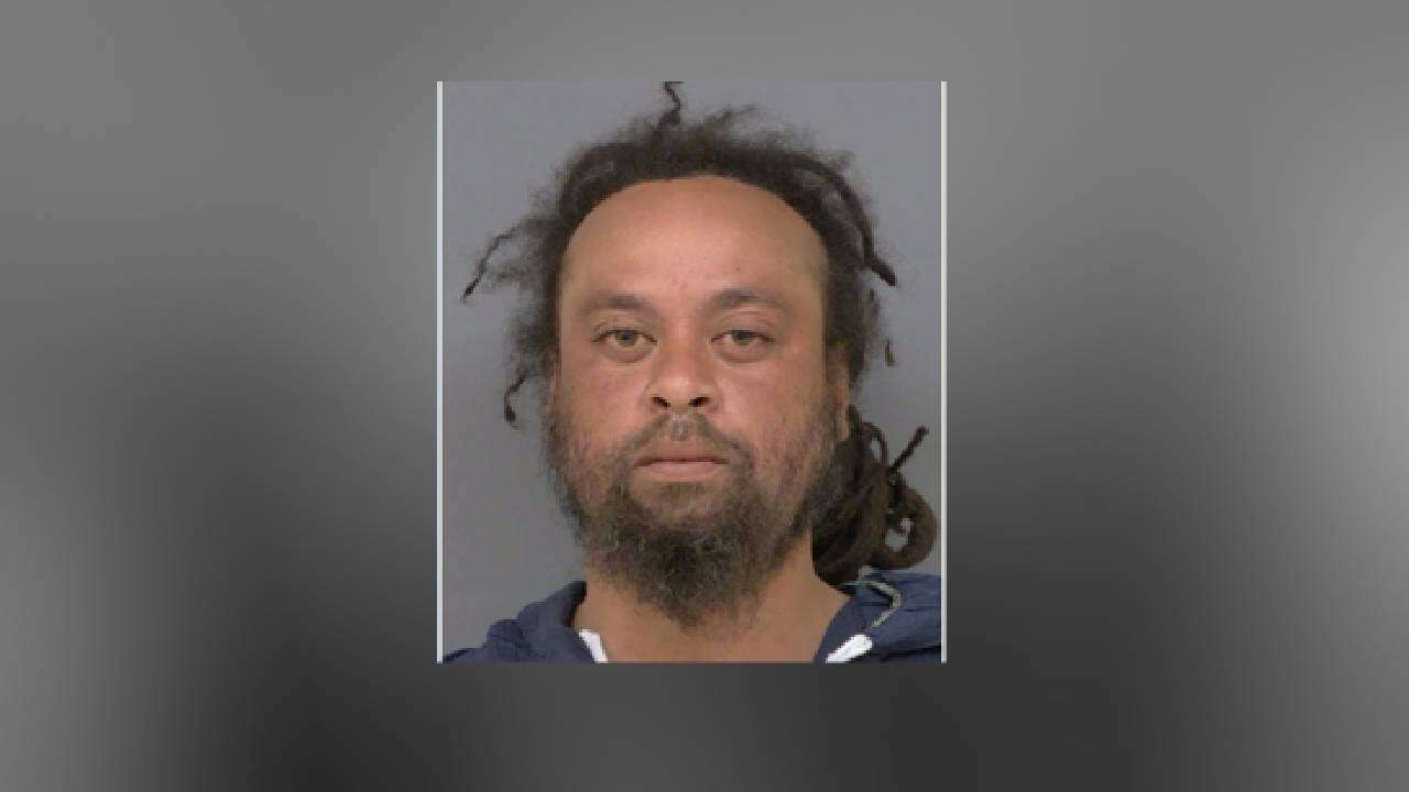 Mississauga drug trafficking investigation leads to arrest, four firearms seized 