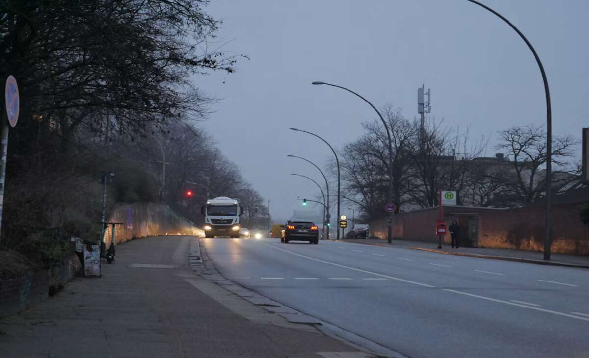  Vancouver police urge road safety as daylight hours decrease
