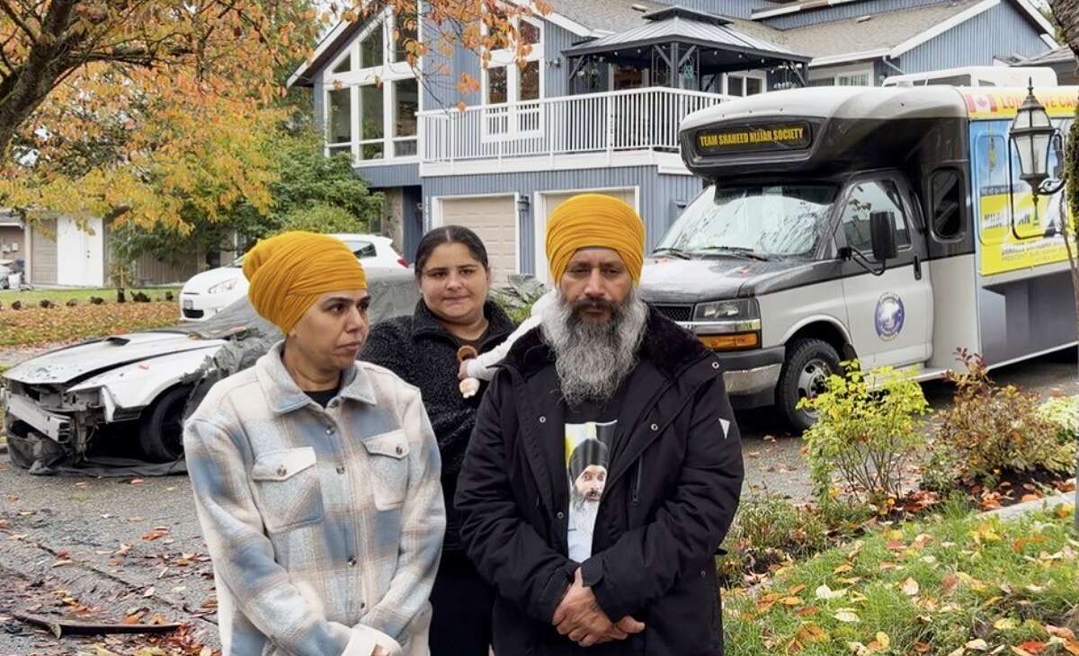 SFJ activist's car torched, bus with "Khalistan Referendum" material spray painted outside Surrey residence