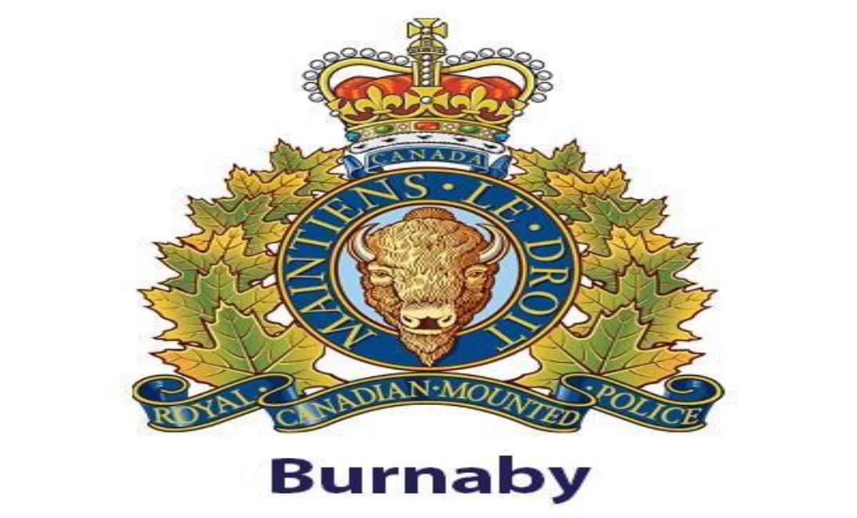 One dead, another hospitalized after early morning house fire in South Burnaby