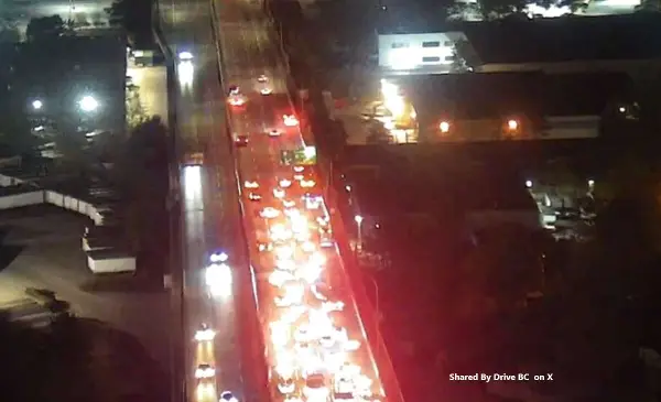  Nine vehicles involved in collision on Alex Fraser Bridge, two seriously injured