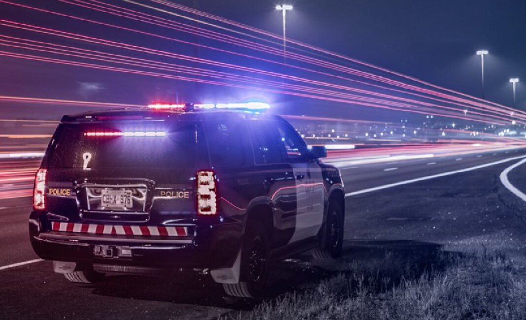 Transport truck slides into ditch, shuts down lanes on QEW toward Toronto