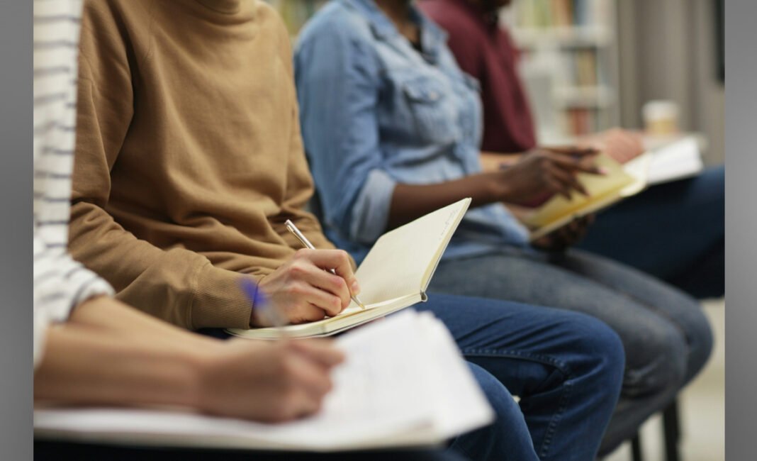 Students disappointed by Ontario's cuts to OSAP grants, tuition freeze lift