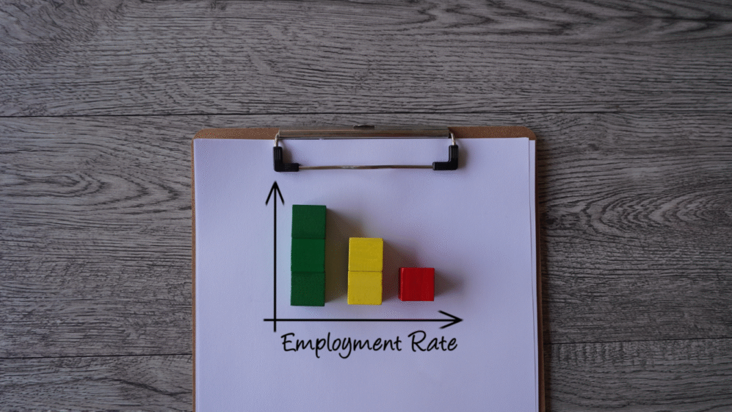 Canada’s unemployment rate falls to 6.5% in January