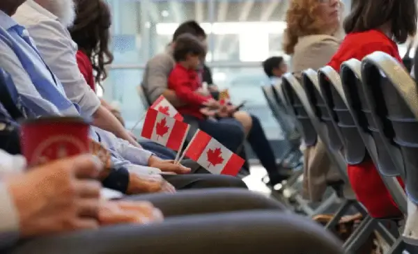 Canadians growing more negative on Immigration, new poll suggests