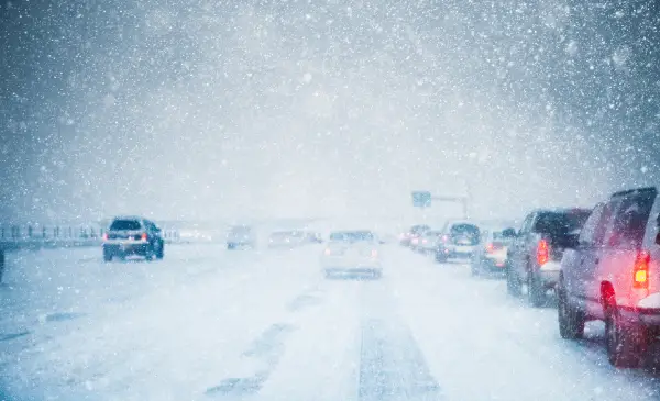 Winter storm warning brings heavy snow, strong winds back to Calgary