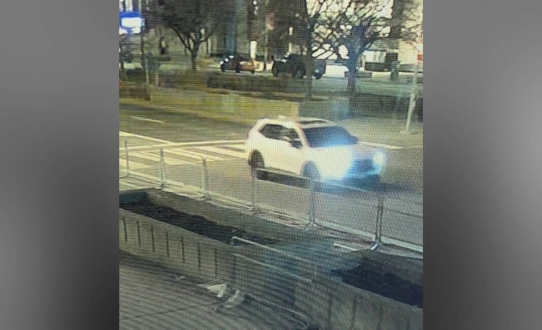 Police release image of suspect vehicle after gunfire at U.S. Consulate in Toronto