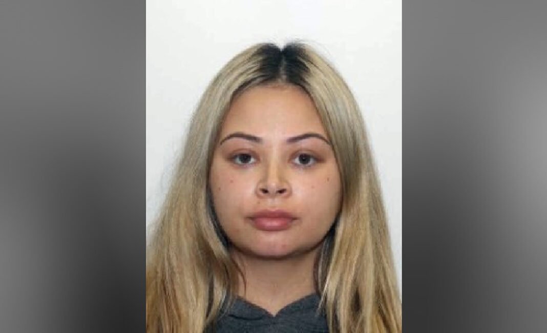 Gun found in downtown Toronto hotel; woman wanted, man facing charges