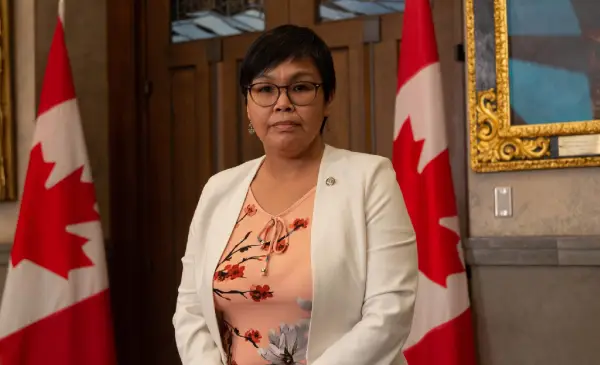 NDP Nunavut MP Lori Idlout crosses floor to Liberals