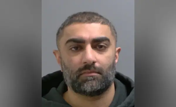 Peel Police issue warrant for fraud suspect after breach of release conditions