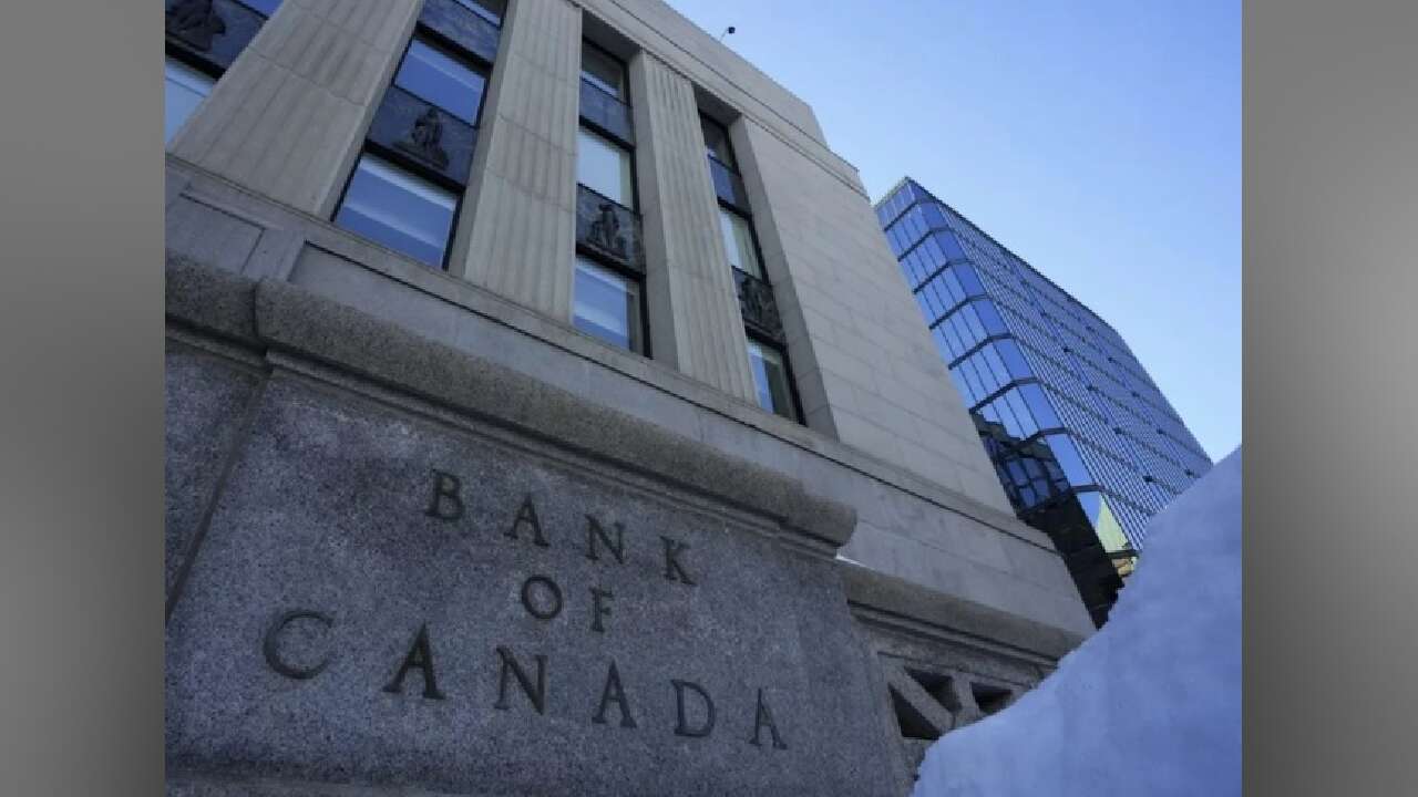 Bank of Canada holds interest rate at 2.25%