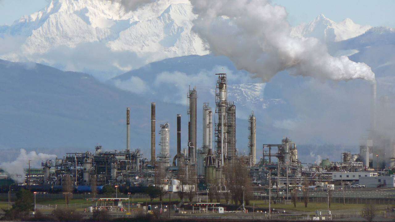 Rising oil prices could push Alberta into surplus