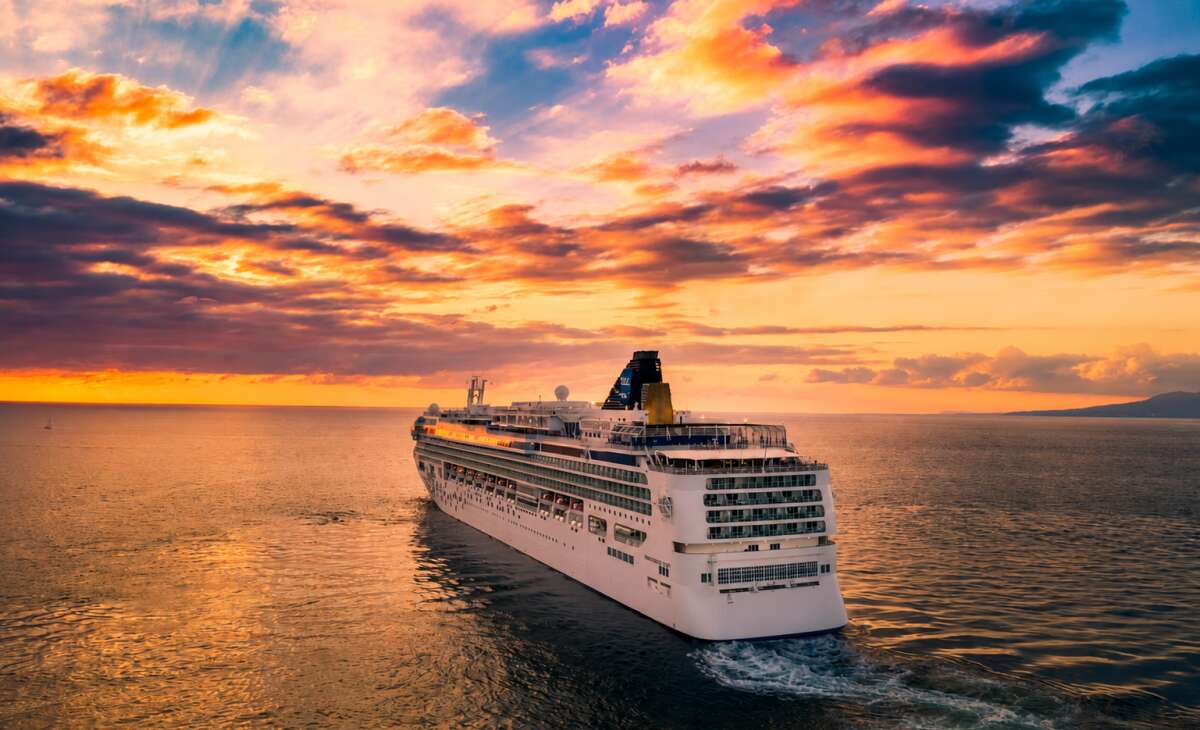 More than 1700 cruise ship passengers and crew confined in Bordeaux, France after death and illness outbreak 