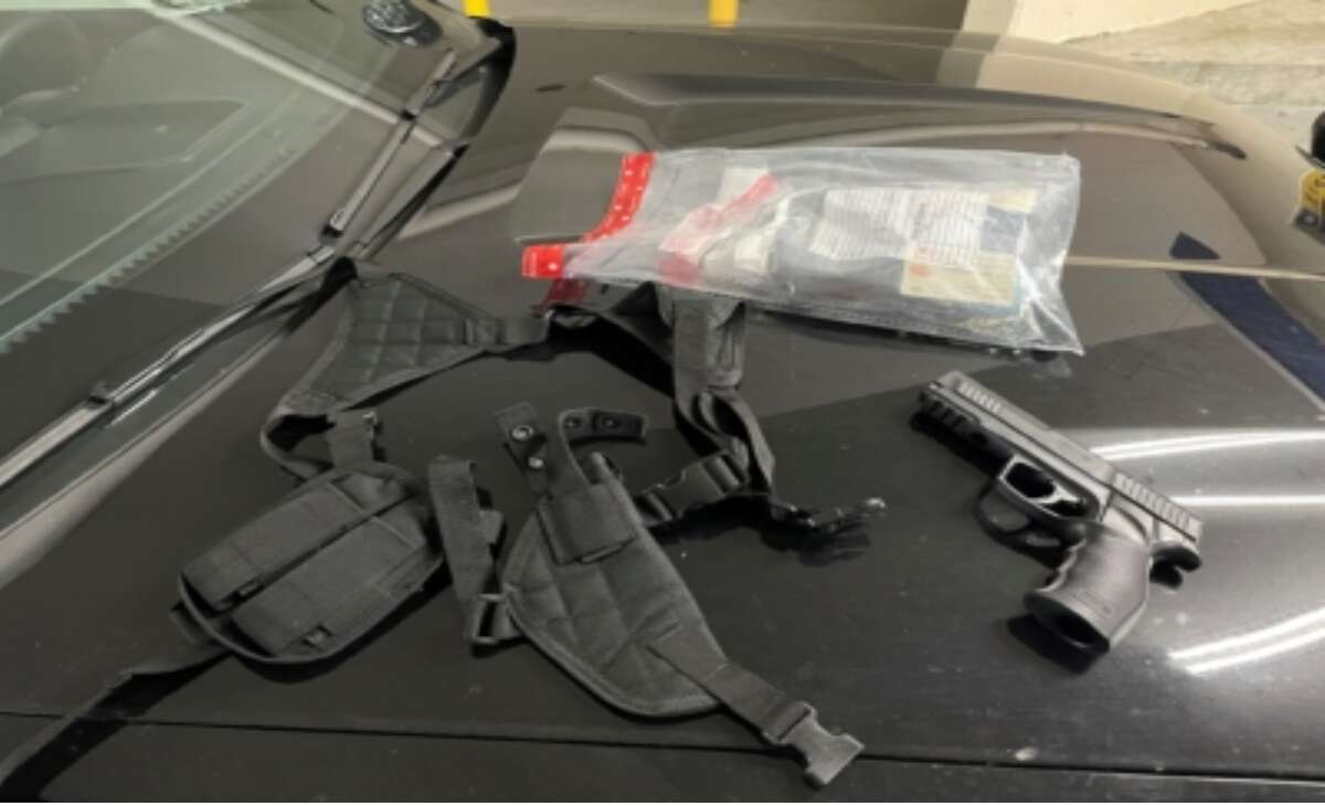  Police respond to report of firearm near New Westminster Sky Train station 