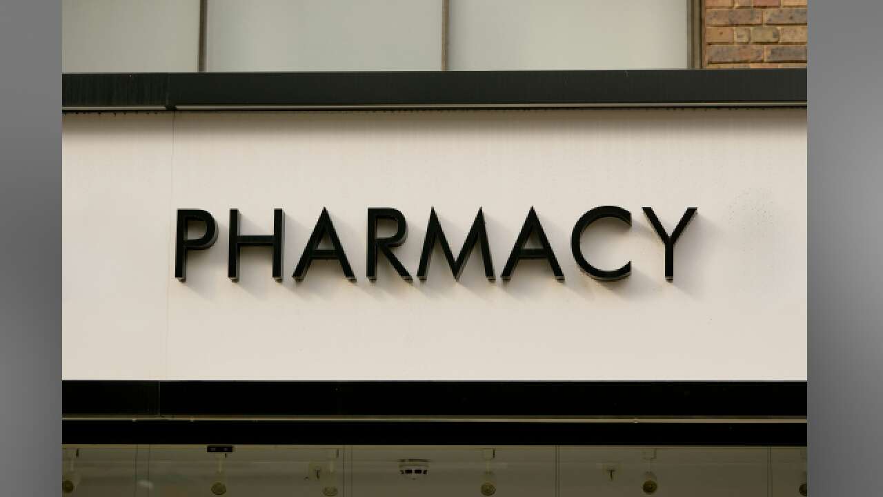 Pharmacists in Ontario to treat more common ailments and administer additional vaccines 