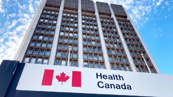 Canada adds refugee health co-pay