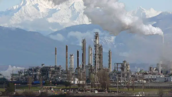 Rising oil prices could push Alberta into surplus